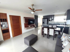 Lovely 3 bedroom apartment, free parking